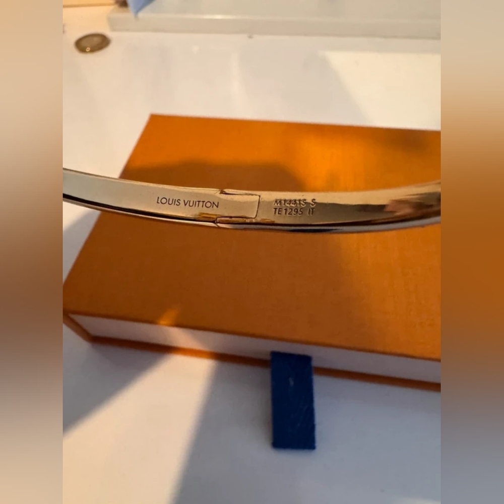 Louis Vuitton Bangle - Picture 3 of 6